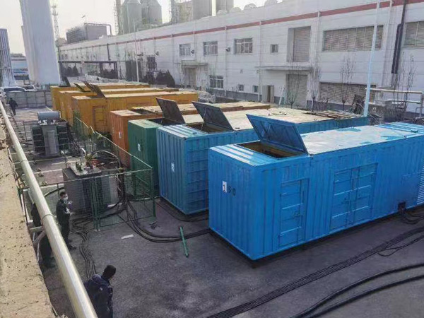 临海380V和690V电压的电缆线相同吗？